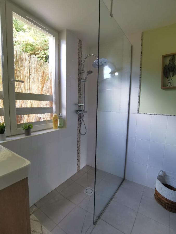 Bed and Breakfast Les Lits De L'Arz Malansac Esterno foto